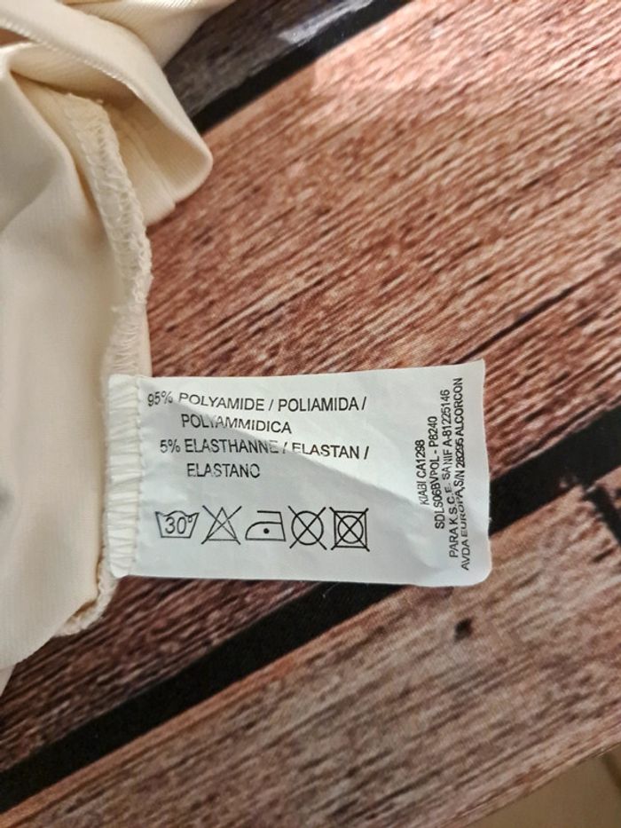 Top col V - photo numéro 4