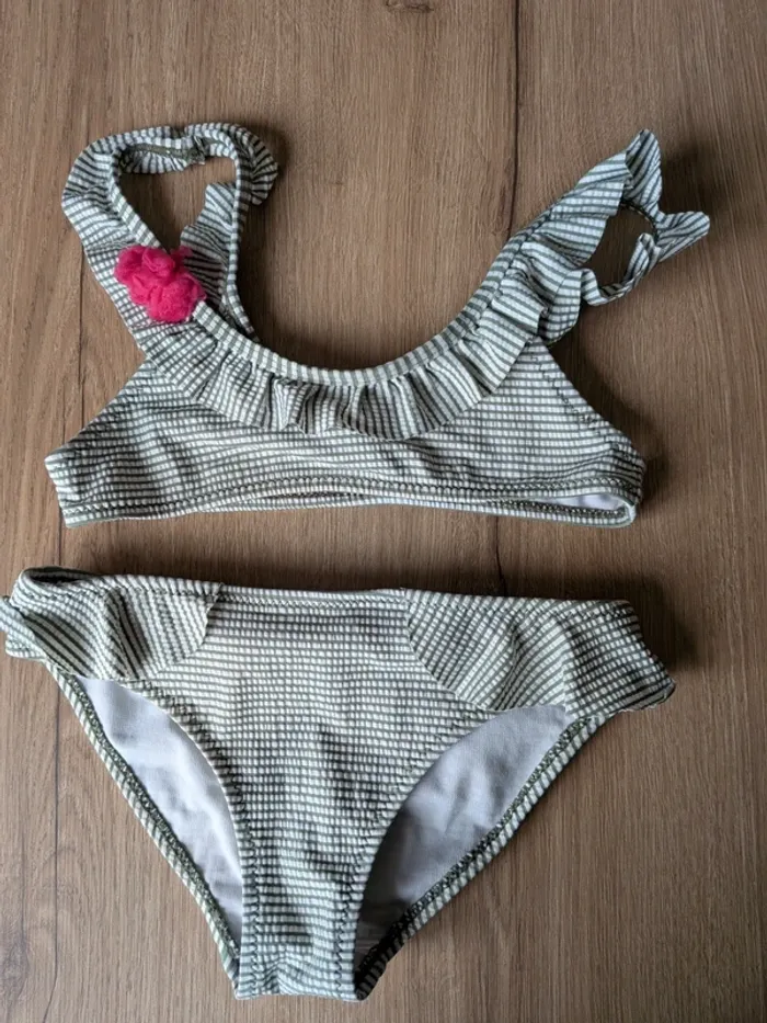 Maillot de bain tuc tuc taille 8 ans