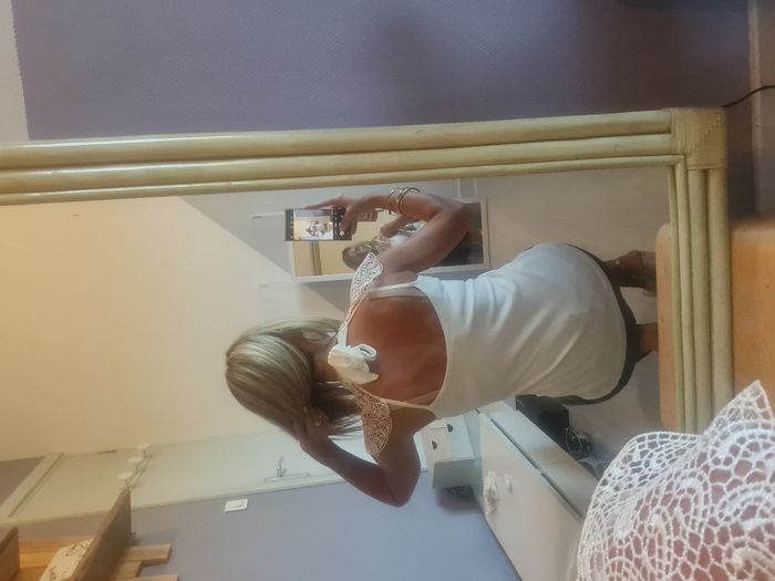 Haut blanc décolleté en dentelle Taille 36 - photo numéro 4
