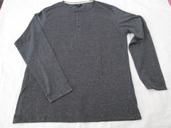 Tee-shirt col tunisien gris