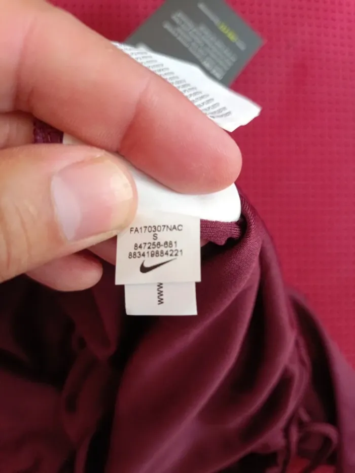 Short de foot FC Barcelone, Nike Authentique Officiel taille Adulte S Homme, Neuf - photo numéro 9