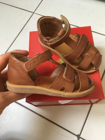 Sandales Pom d’api taille 23