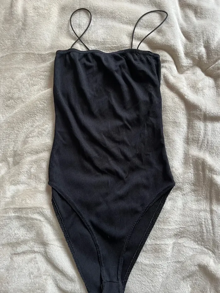 Bodies noir