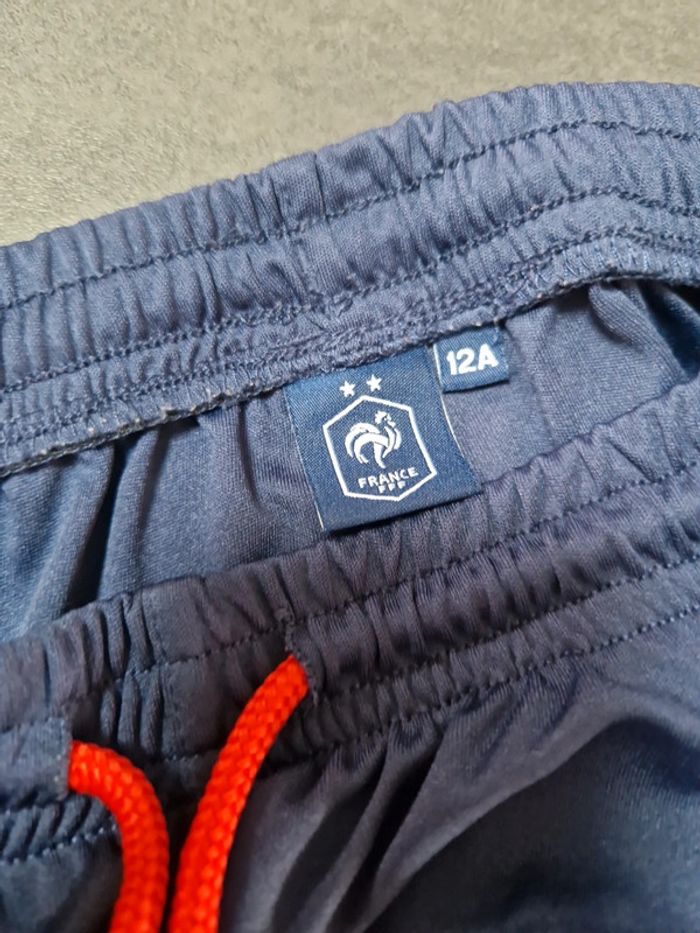 Short  FFF - photo numéro 3