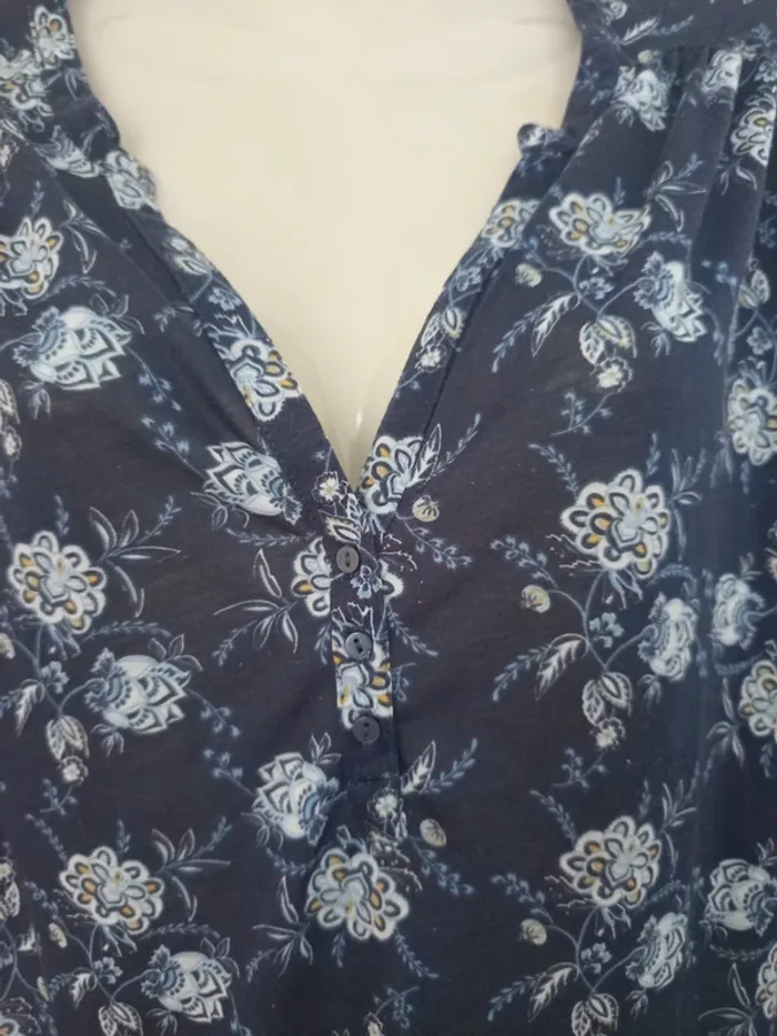 Blouse manches longues à motifs femme - photo numéro 3
