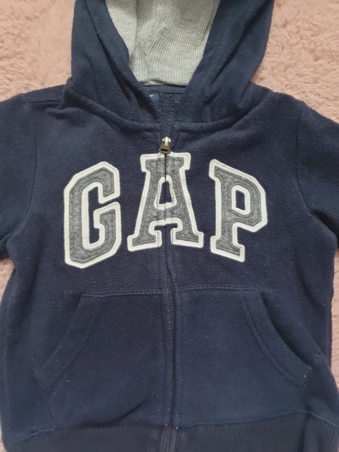 Polaire GAP 3 ans garçon - photo numéro 2