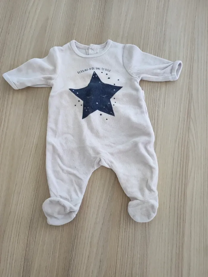 Lot 8 pyjamas 1 mois - photo numéro 9