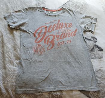 Tee shirt de taille 16ans 
