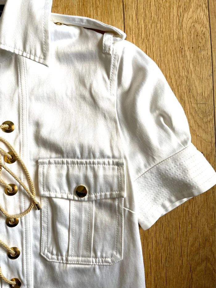 Robe courte blanche doré lumineuse décolleté lacet Barbara Bui – Taille 38 – Très bon état - photo numéro 3