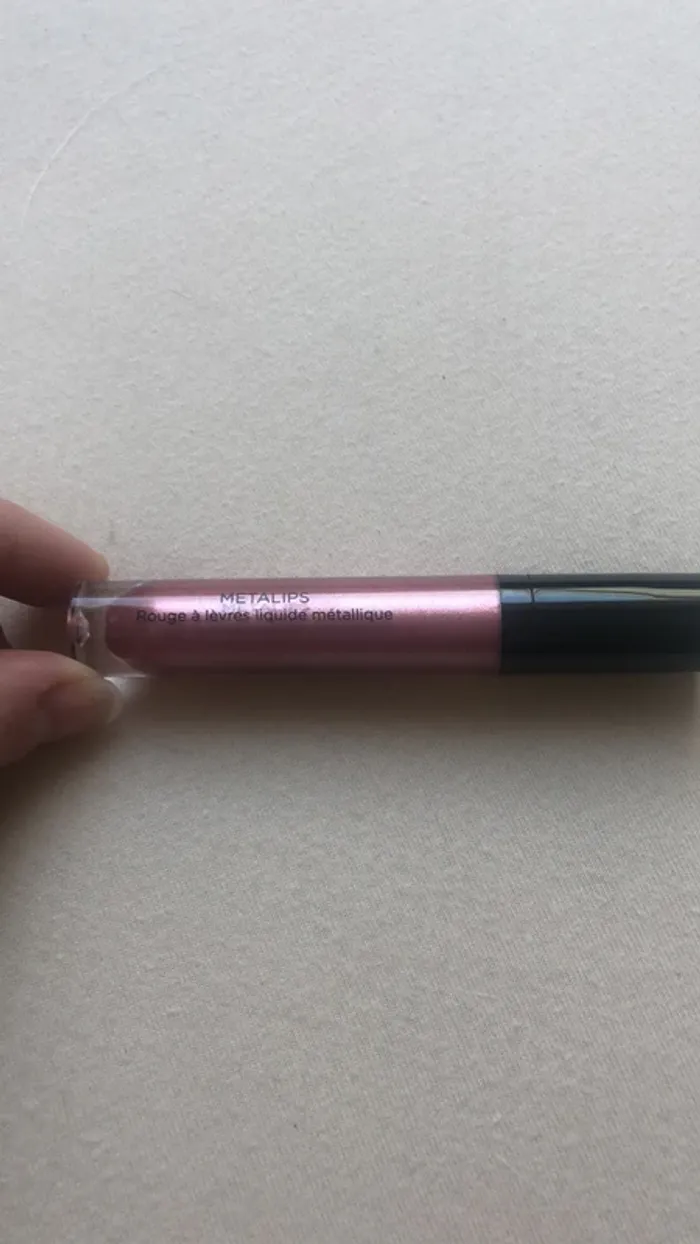 Rouge à lèvre liquide métallique - photo numéro 2