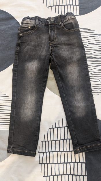 Jean noir 4 ans