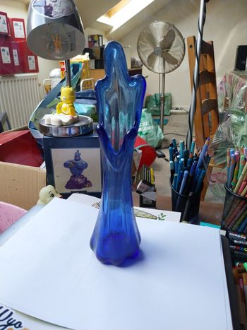 Vase En crystal bleu