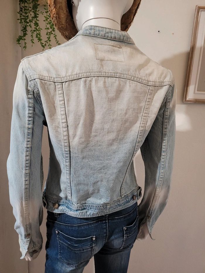 Blouson en jean délavé - photo numéro 7