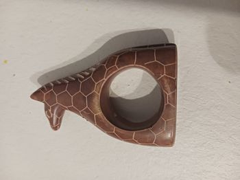 Déco ou rond de serviette beige animal en pierre neuf