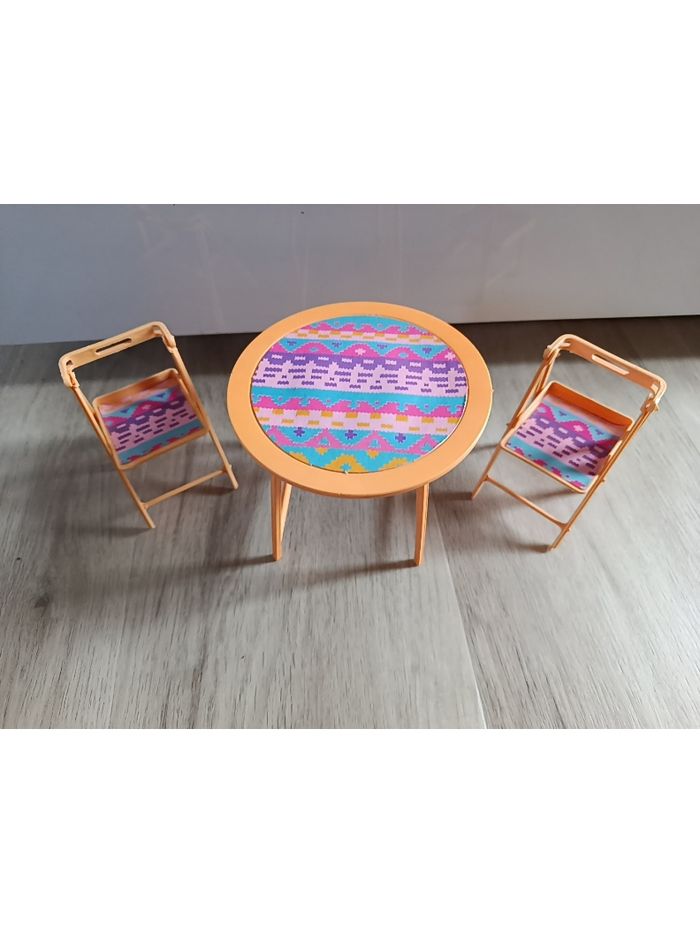 Table et chaises Barbie vintage