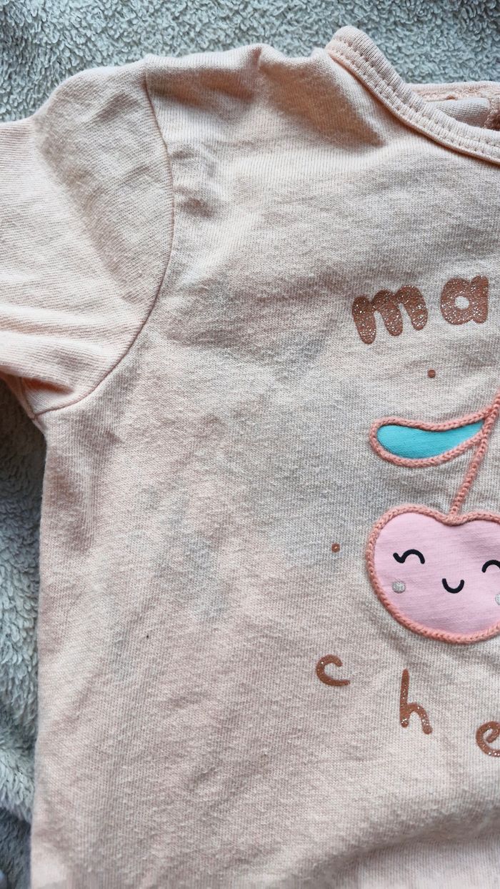 Lot de vêtements tachés 6/9mois - photo numéro 3