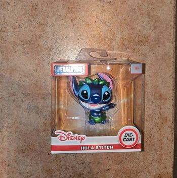 Figurine en metal neuve Stitch
