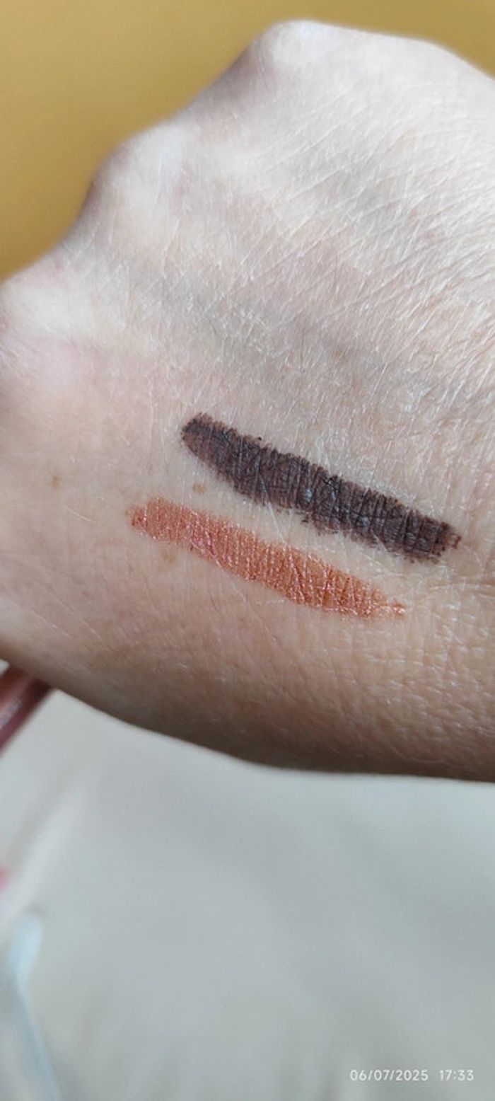 Kiko Holiday Fable Lasting Duo Eye Pencil Teinte 02 - photo numéro 6
