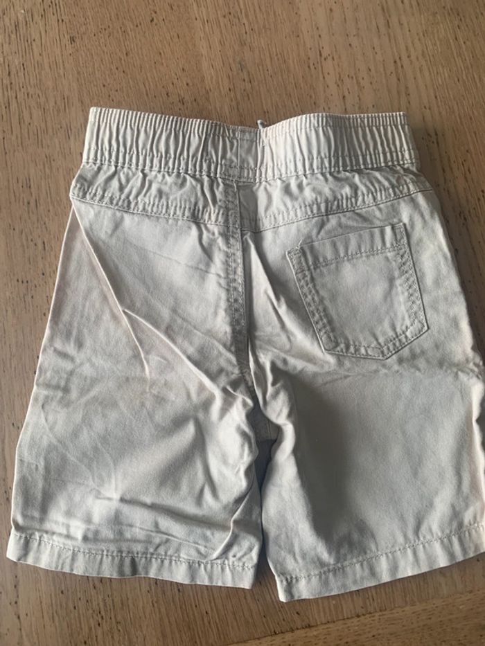 Short beige primark 12 mois - photo numéro 3