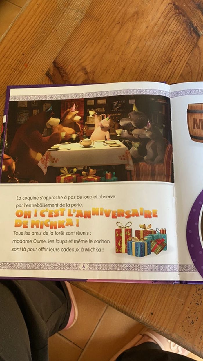 Livre Masha et Michka « joyeux anniversaire » - photo numéro 2