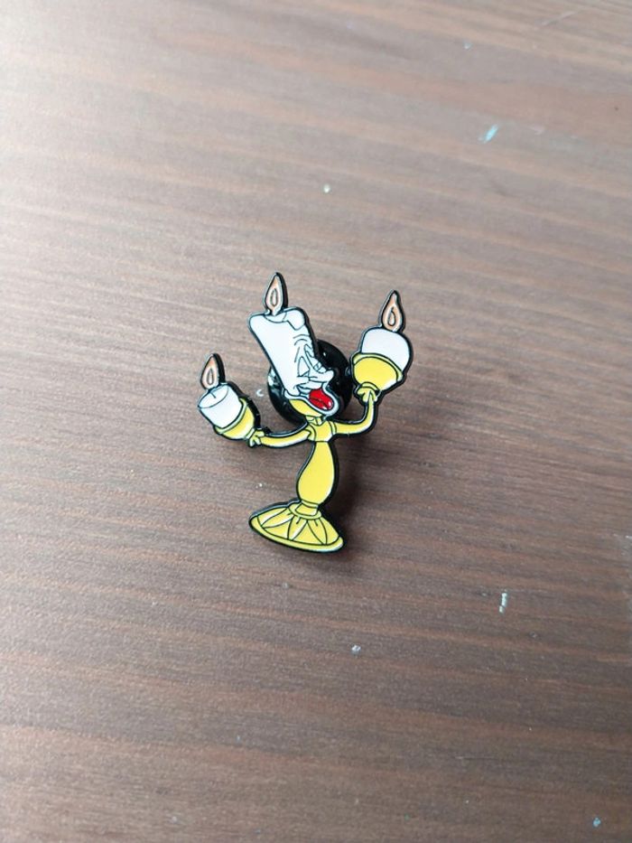 Pins Disney fantasy lumiere