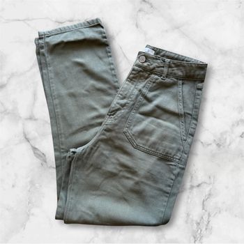 Jean taille haute kaki au printemps Paris taille 36 S