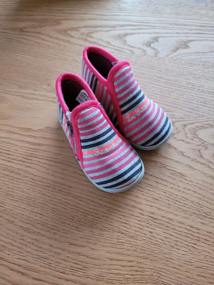 Chaussons rayés roses