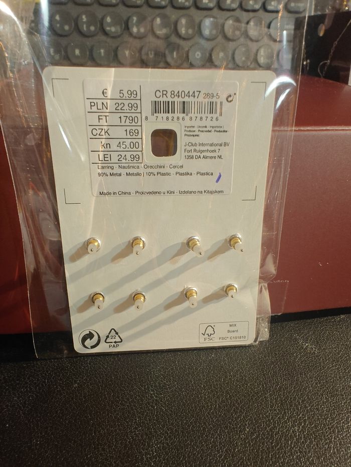 Plaquette de puces d'oreilles - photo numéro 2