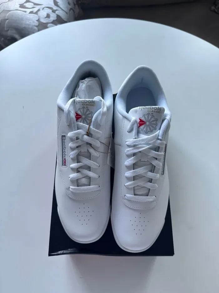 Baskets Reebok Princess blanches – Taille 44 – Neuf boîte - photo numéro 2