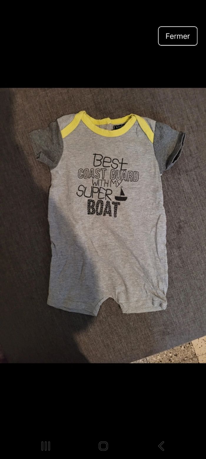 Body short et deux short 3mois