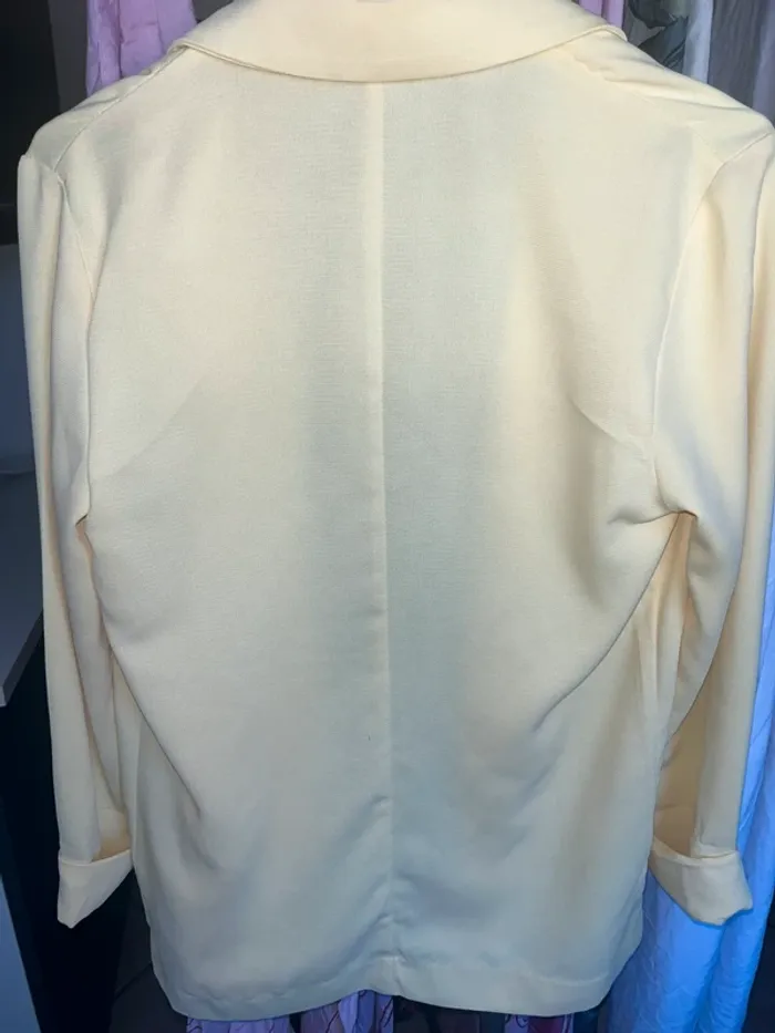 Veste jaune pale - photo numéro 4