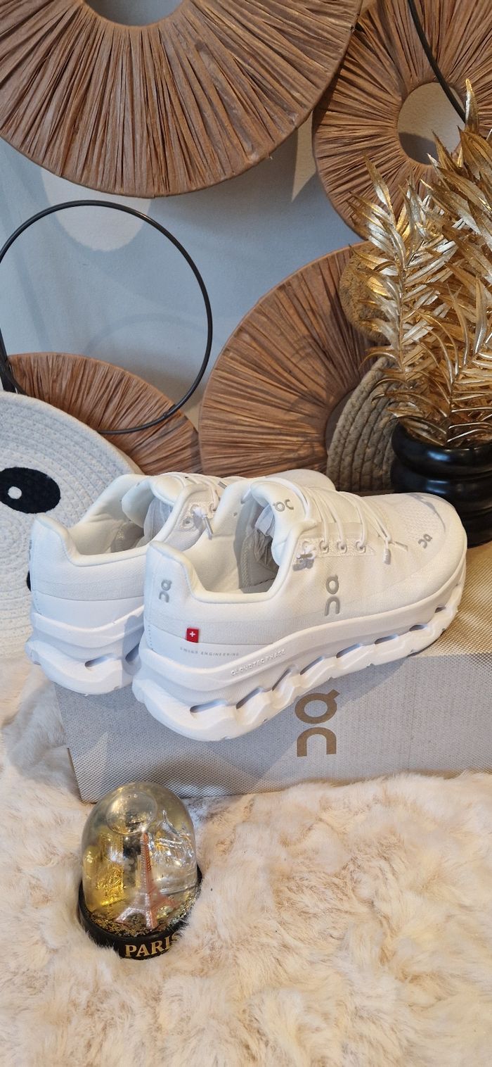 On cloudt Taille 37 - photo numéro 2