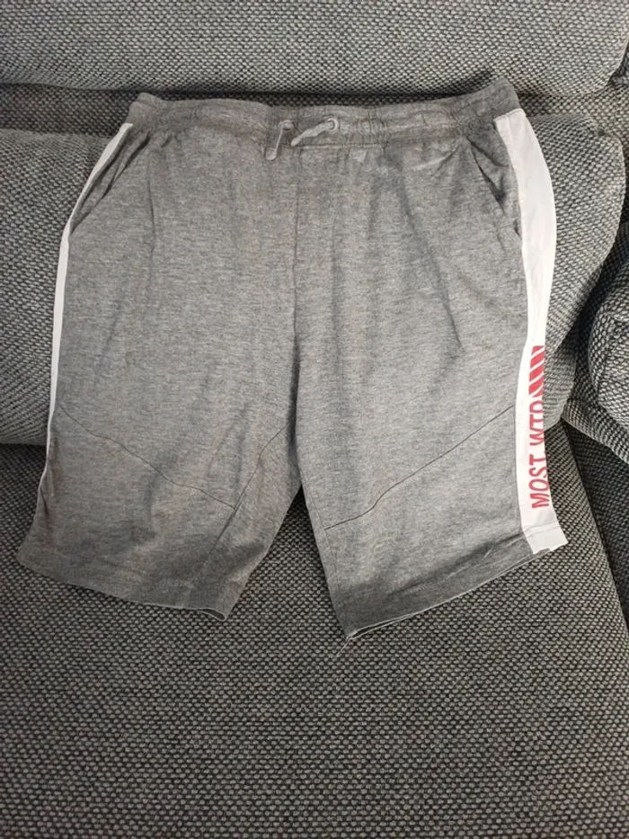Short garçon taille 12 ans