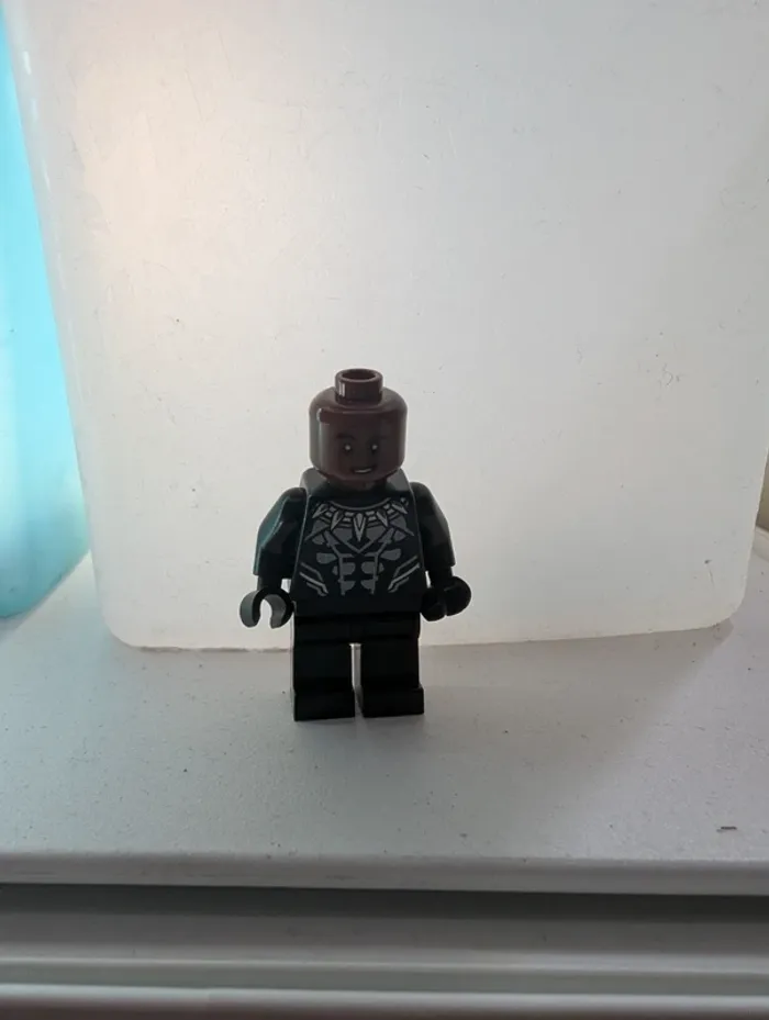 Figurines black panthère lego