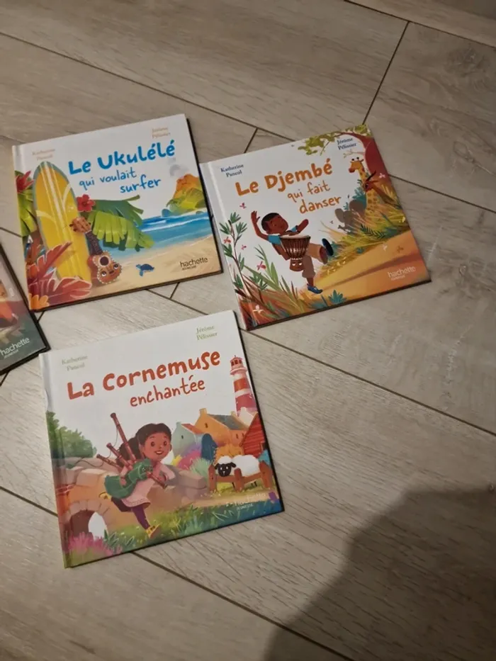 Lot Livres Mac Do Thème En Avant la Musique - photo numéro 3