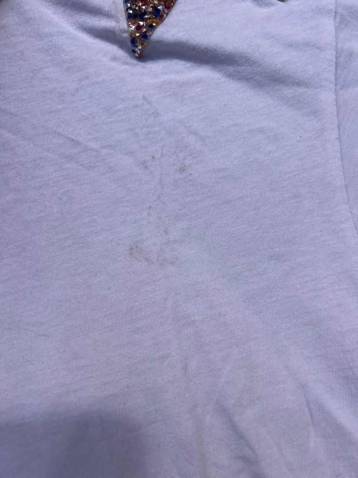 TEE shirt mango taille S étoiles strass épaules - photo numéro 2