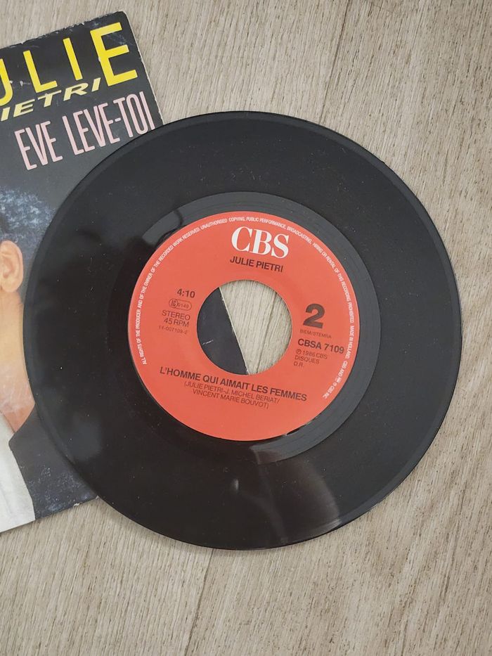 Vinyle - Julie Pietri – Eve Lève-Toi (45T, 1986) - photo numéro 3