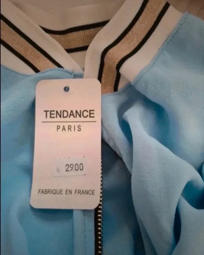 Veste fine bleu ciel Tendance Paris Taille 40 Neuve - photo numéro 5
