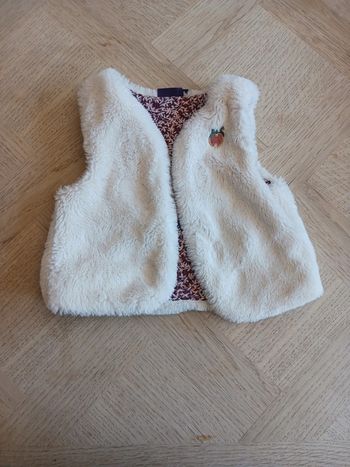 Gilet moumoute  24 mois fille sergent major tbe