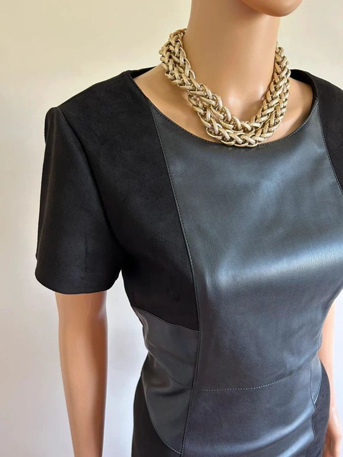 Robe noire à manches courtes avec simili cuir Only taille M jamais portée - photo numéro 5