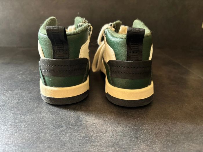 Baskets montantes Zara taille 23 - photo numéro 4