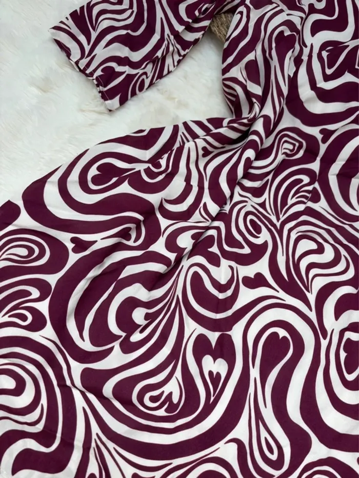 Robe droite à motifs violets taille 36 Claudie Pierlot - photo numéro 2