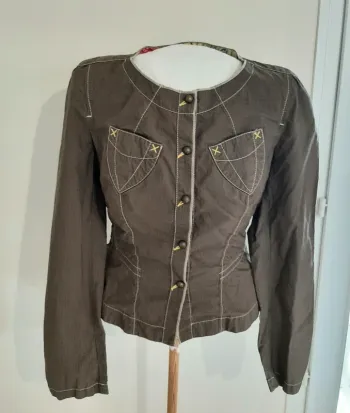 Veste blazer taille 38 marque Chattawak