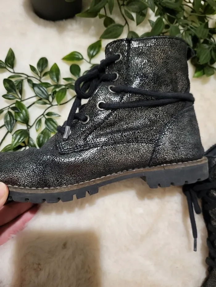🌼 Chaussures fille montantes a lacets, pointure 33 🌼 - photo numéro 2