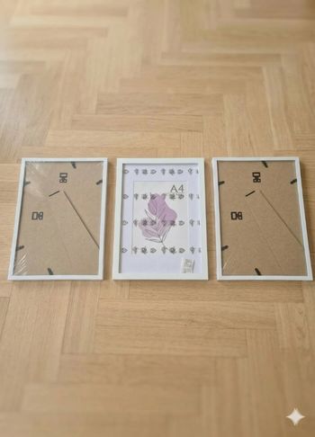 Lot de 3 cadres photo blancs neufs (format A4) 