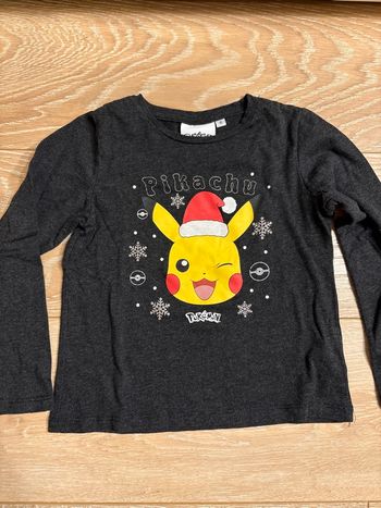 T-shirt pikachu