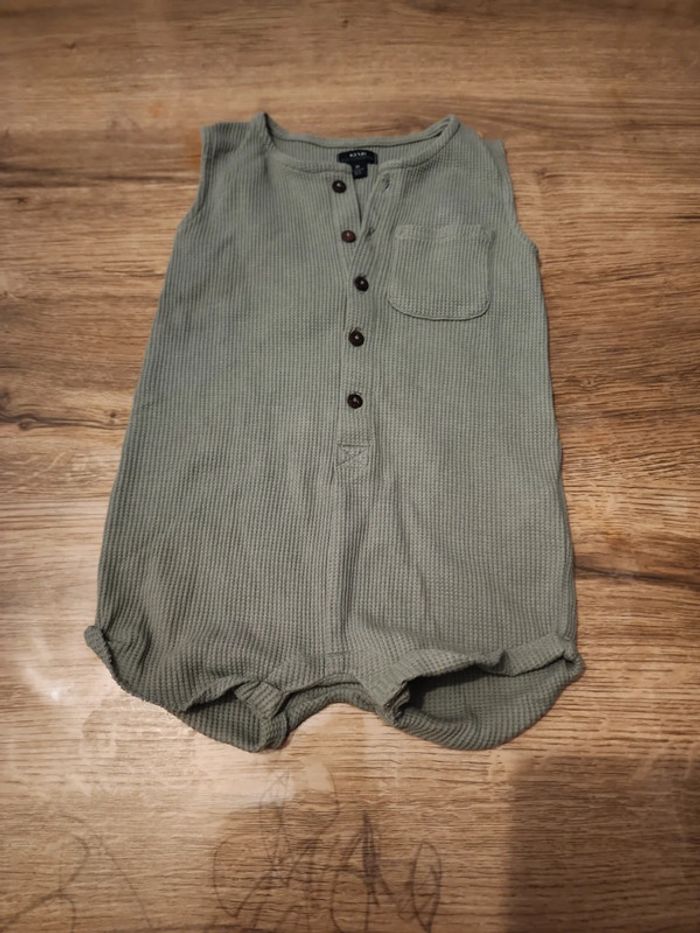 Combishort taille 24 mois
