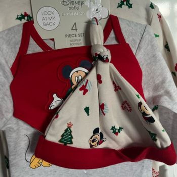 Ensemble 4 pièces Disney baby primark - photo numéro 2