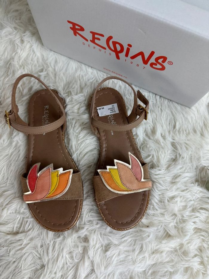 Paire de sandales Reqins taille 32 - photo numéro 2