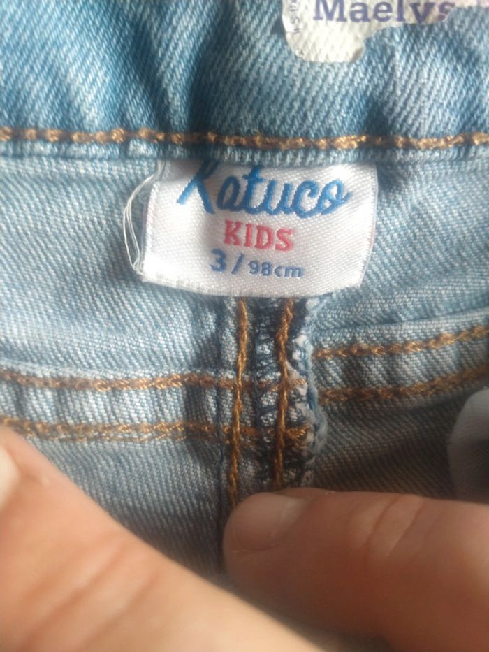 Jean 3 ans 98 cm - photo numéro 3